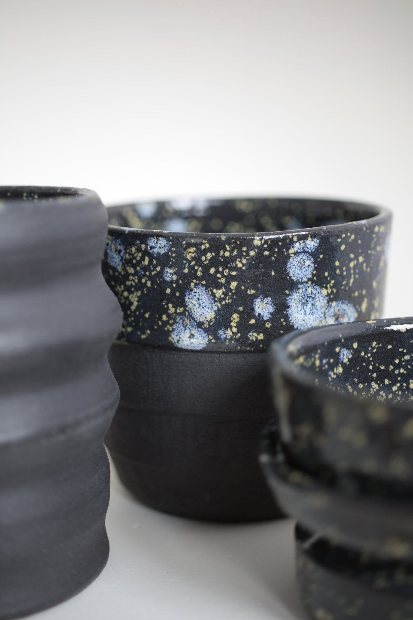 Black wavie cup