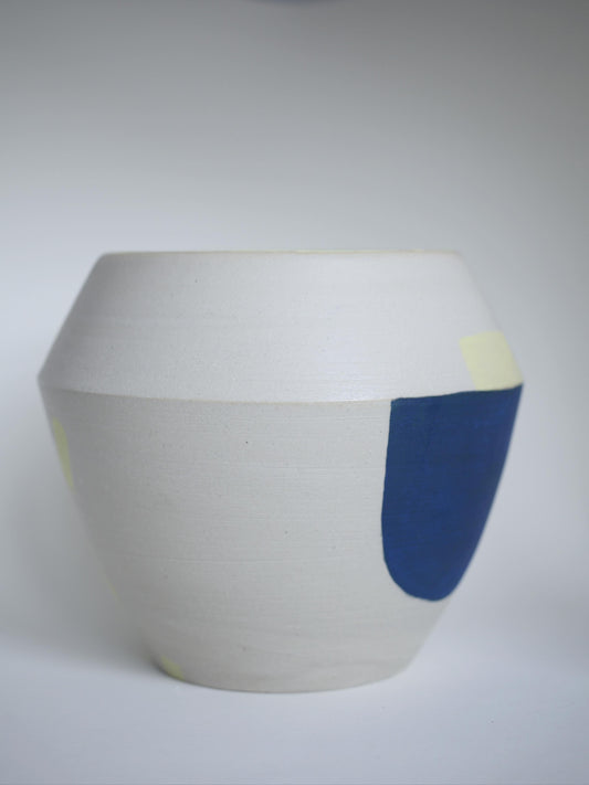 Vase - blue / yellow geometry